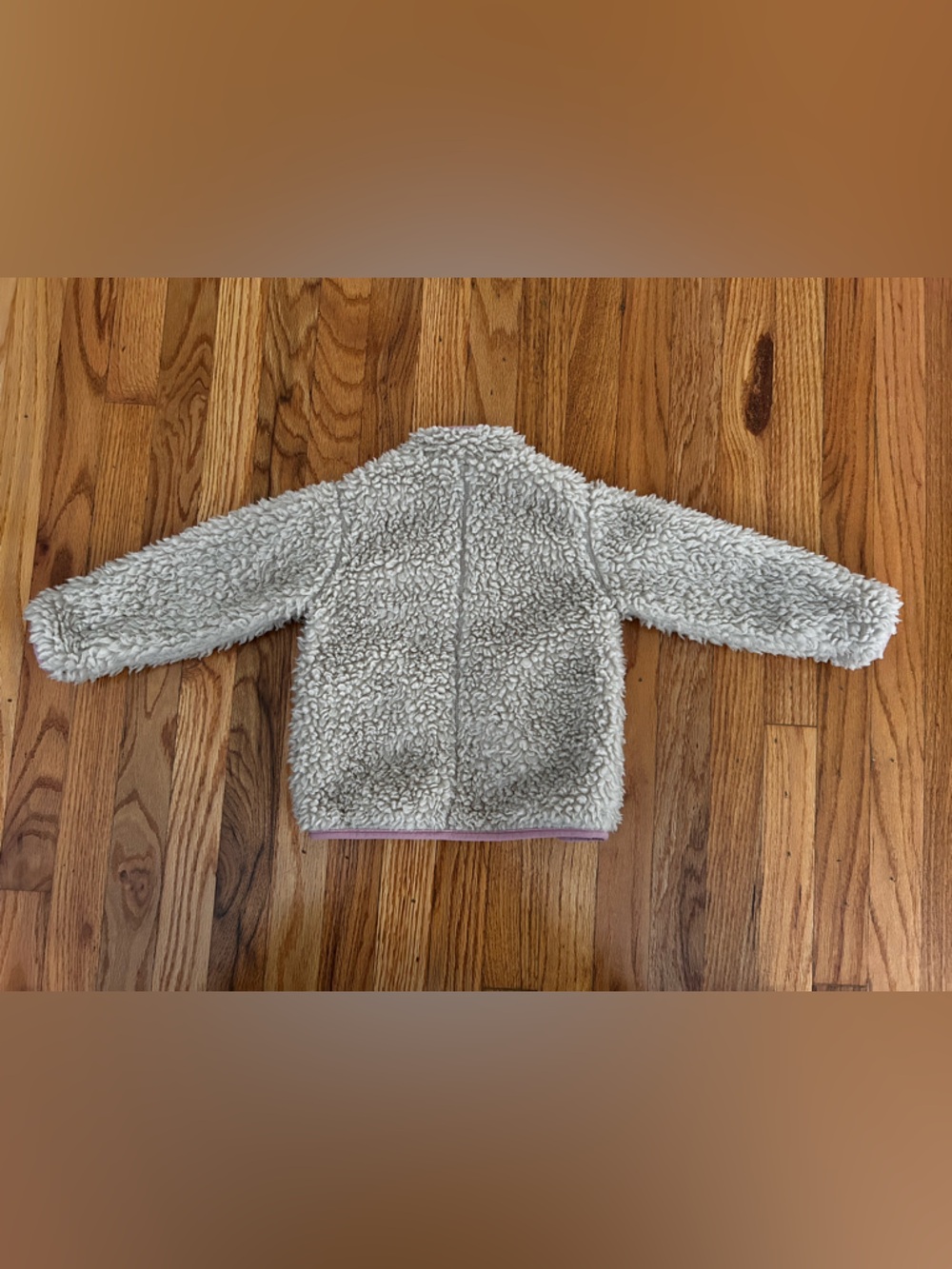 Patagonia Cream Sherpa Jacket with Mauve Trim - Picture 5 of 5